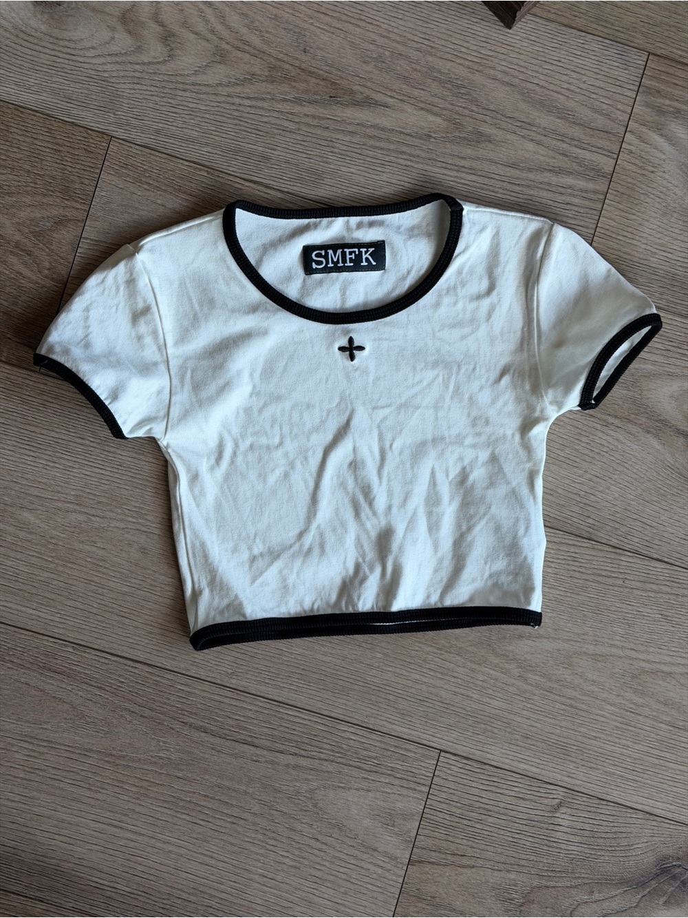 SMFK Women's White Cropped Ringer Tee with Black Trim size Asian L or US XS